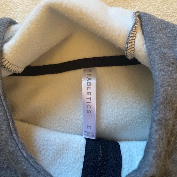 Fabletics Leah grey oversized Zip Up Hoodie/Jacket - Picture 7 of 7
